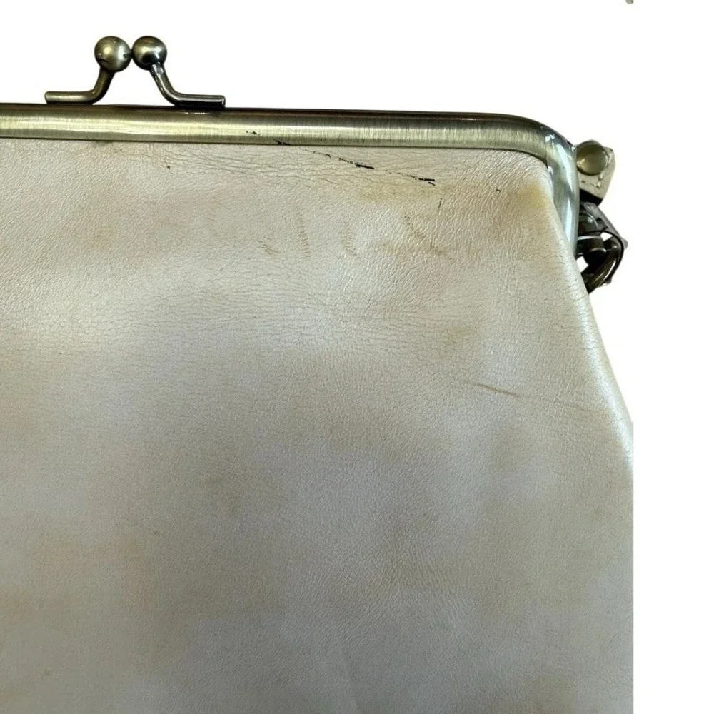 Patricia Nash Savena Tuscan Tooled Leather Wristlet Rattan Cream P241338 NWT